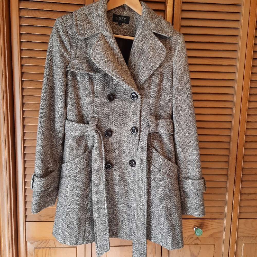 Suzy Shier Beige and Ivory Double Sided Button Peacoat